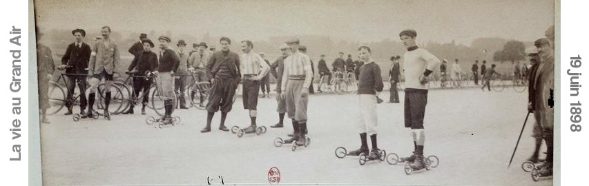 Le départ du 300 m en patins bicyclettes à Longchamp le 19 juin 1898