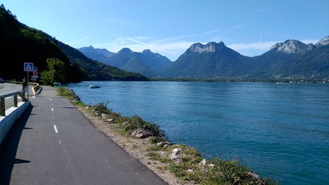 La voie verte autour du lac d'Annecy en roller (74)